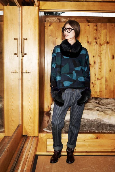 Look 25
